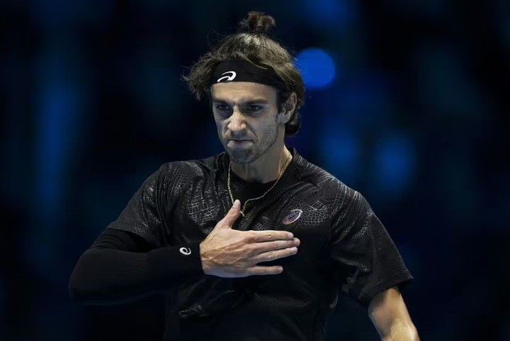 Nóng nhất thể thao tối 13/11: Đối thủ ước thắng "dễ như ăn kẹo" giống Sinner - 1