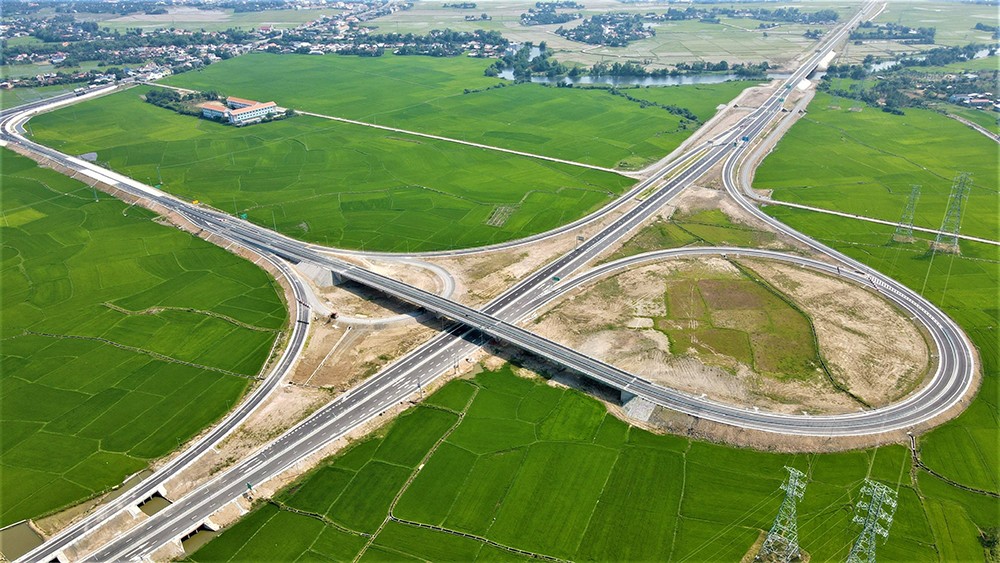 Vì sao Khánh Hòa trở thành miền đất hứa cho nhà đầu tư và cư dân tinh hoa? - 4