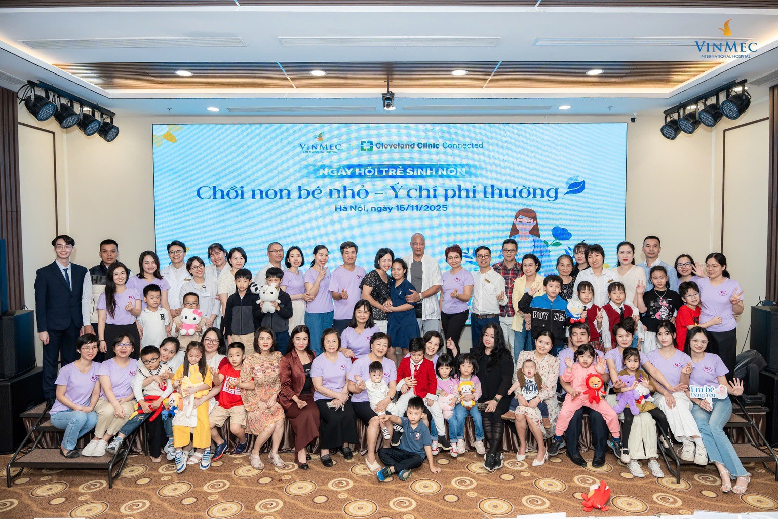 Cuộc hội ngộ của những “chiến binh nhí sinh non” dũng cảm từng nặng chỉ 600 gram - 1