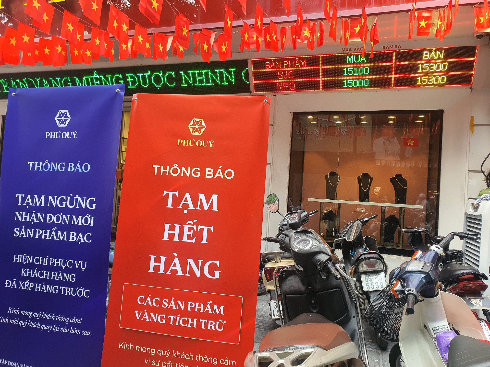 Giá vàng tăng giảm thất thường, nhà đầu tư kì cựu hé lộ nguyên nhân khiến nhiều người thua lỗ - 4