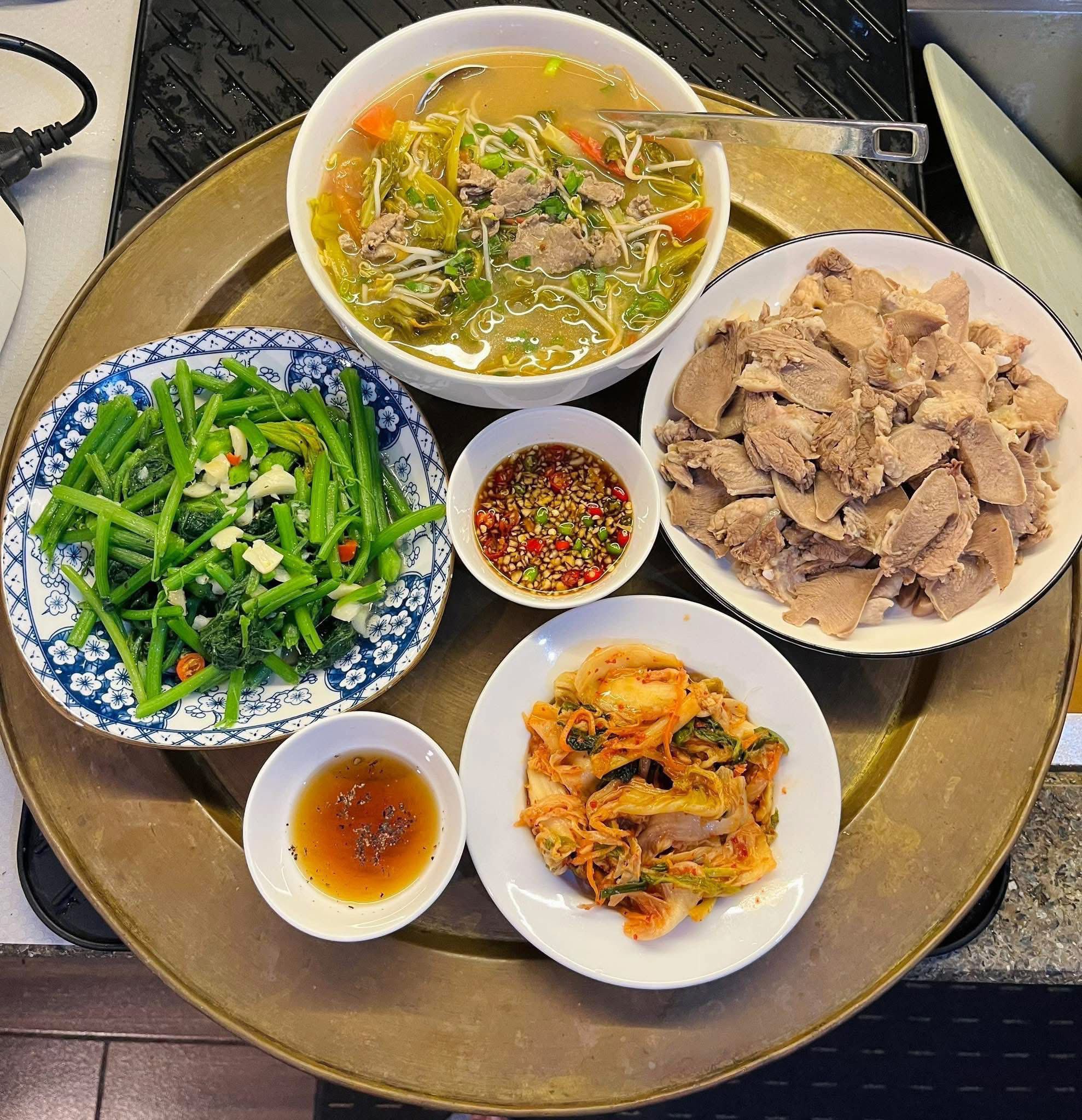 Thực đơn ngày mưa giản dị mà ấm cúng, ai thấy cũng muốn về nhà ăn cơm - 5