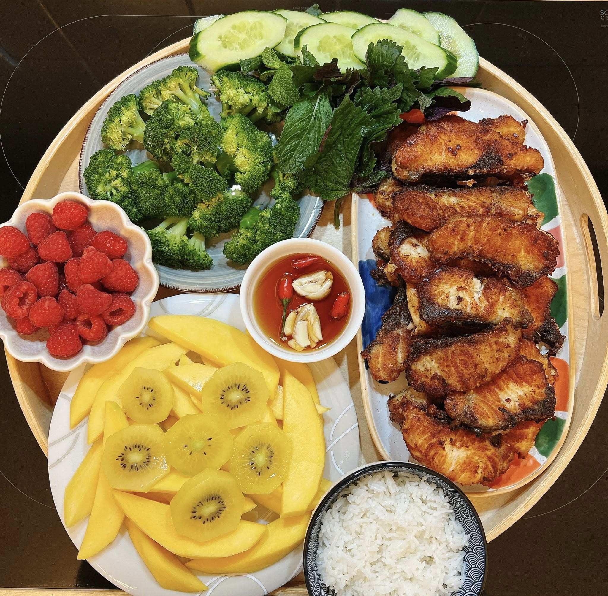 Những bữa cơm nhà cực khéo của mẹ đảm người Việt trên đất Đức - 1