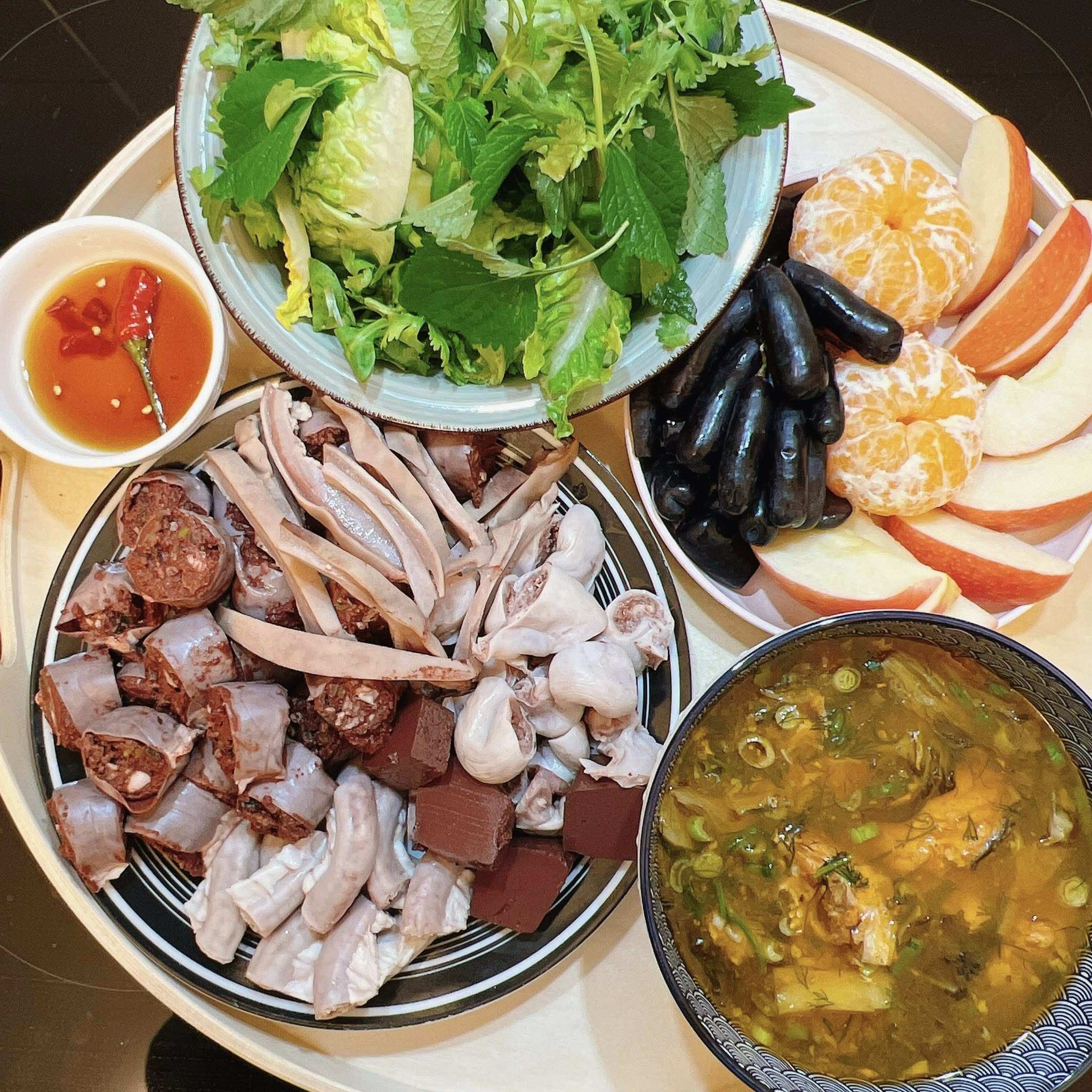 Những bữa cơm nhà cực khéo của mẹ đảm người Việt trên đất Đức - 10