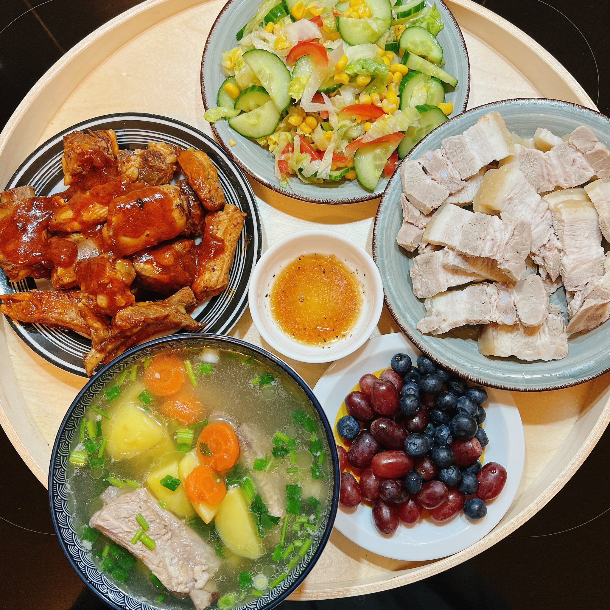 Những bữa cơm nhà cực khéo của mẹ đảm người Việt trên đất Đức - 9