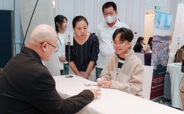 5 sai lầm khiến bạn rớt visa du học Canada qua phân tích của RCIC-IRB Andy Luu - 2