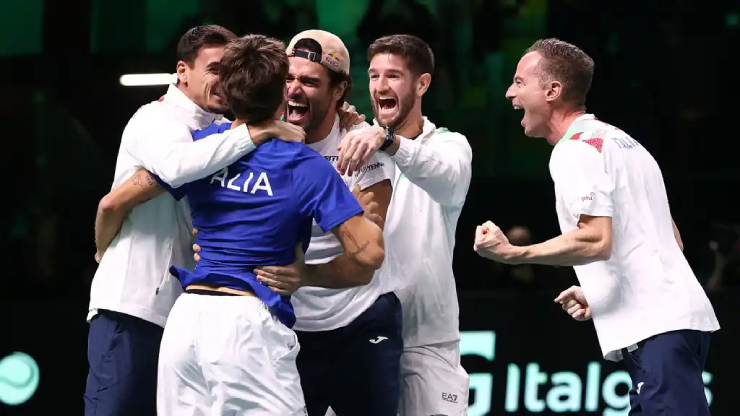 Ý vắng Sinner vẫn thắng đẹp Tây Ban Nha, lịch sử chói lọi khi vô địch Davis Cup - 1