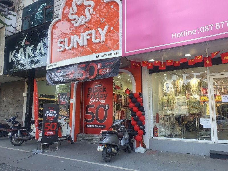 "Điểm mặt" loạt cửa hàng tại Hà Nội giảm giá “siêu sốc” lên tới 90% dịp Black Friday 2025 - 24