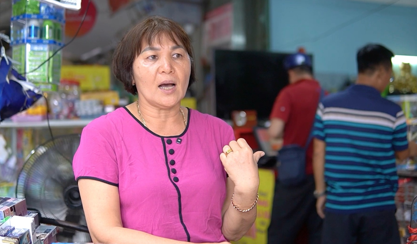 Bà chủ tiệm tạp hóa 30 năm ở Cần Thơ: “Bán kèm xổ số Vietlott giúp việc kinh doanh tốt hơn” - 1