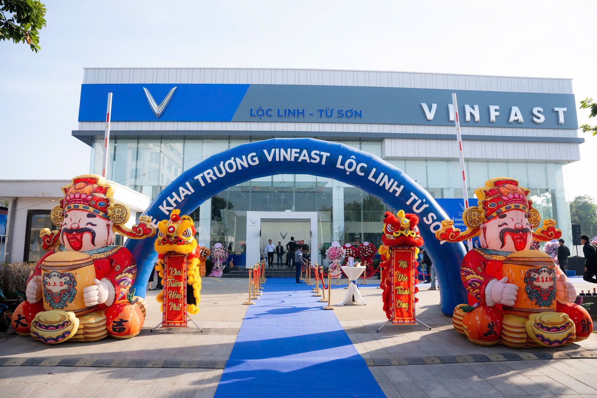 VinFast khai trương Xưởng dịch vụ thứ 350 - Sở hữu mạng lưới hậu mãi lớn nhất Việt Nam - 1