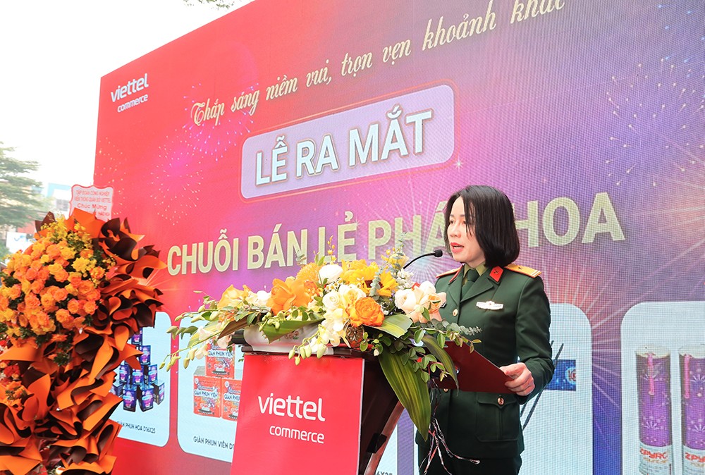 Hệ thống bán lẻ Viettel khai trương chuỗi kinh doanh pháo hoa dân dụng - 2