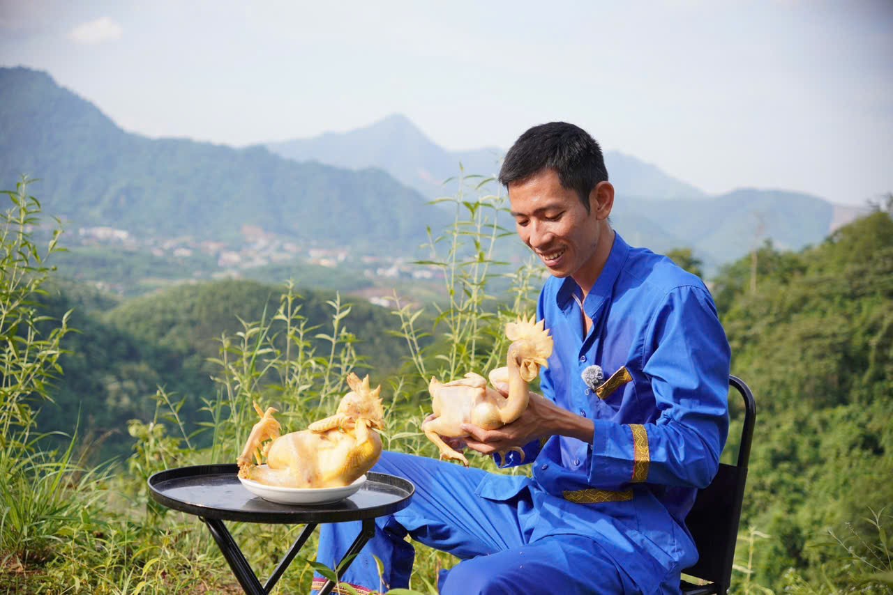 8x Phú Thọ mua ô tô làm chuồng nuôi con vật có trong truyền thuyết, kết quả bất ngờ - 6