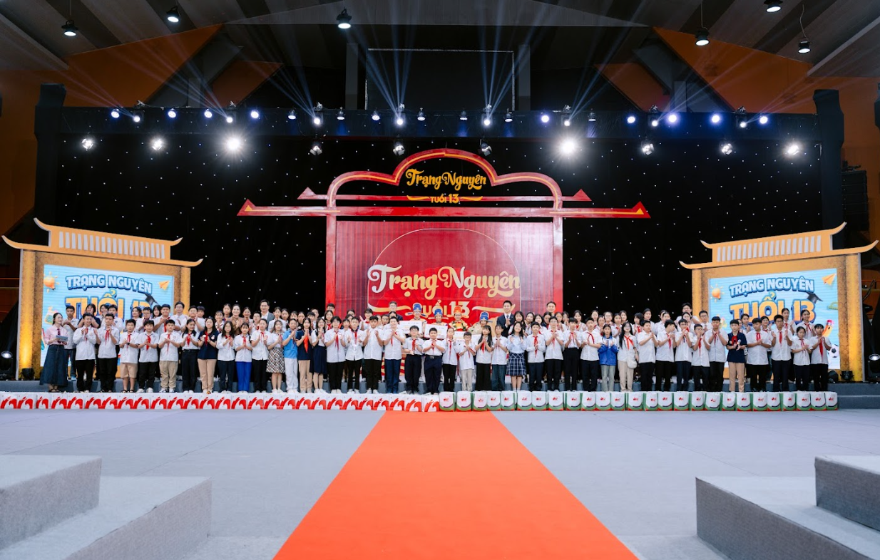 Bảng vàng "Trạng nguyên tuổi 13" năm 2025 gọi tên những sĩ tử xuất sắc nhất - 3