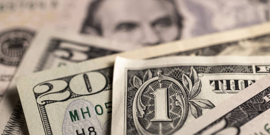 Đồng USD ngắt chuỗi 9 ngày giảm giá; yên gần đạt mức cao nhất trong 2,5 tuần - 1