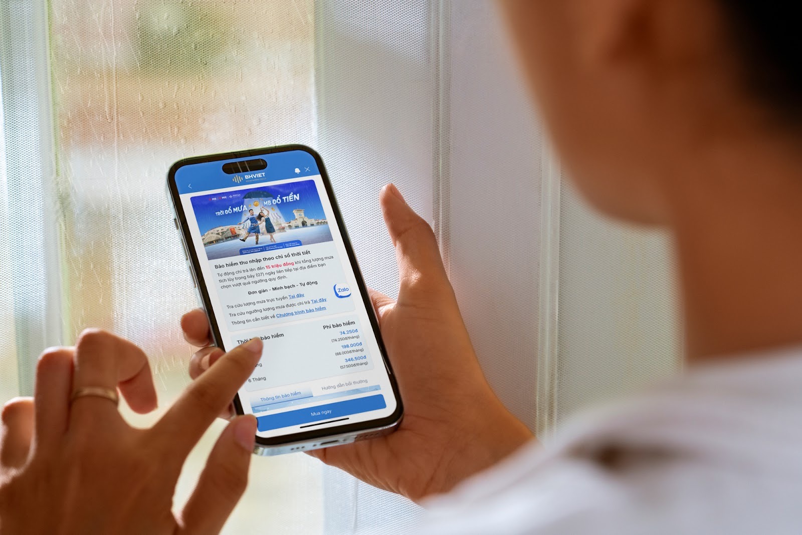 Nhẹ gánh âu lo nhờ có MB bảo vệ nguồn thu nhập mùa bão - 3