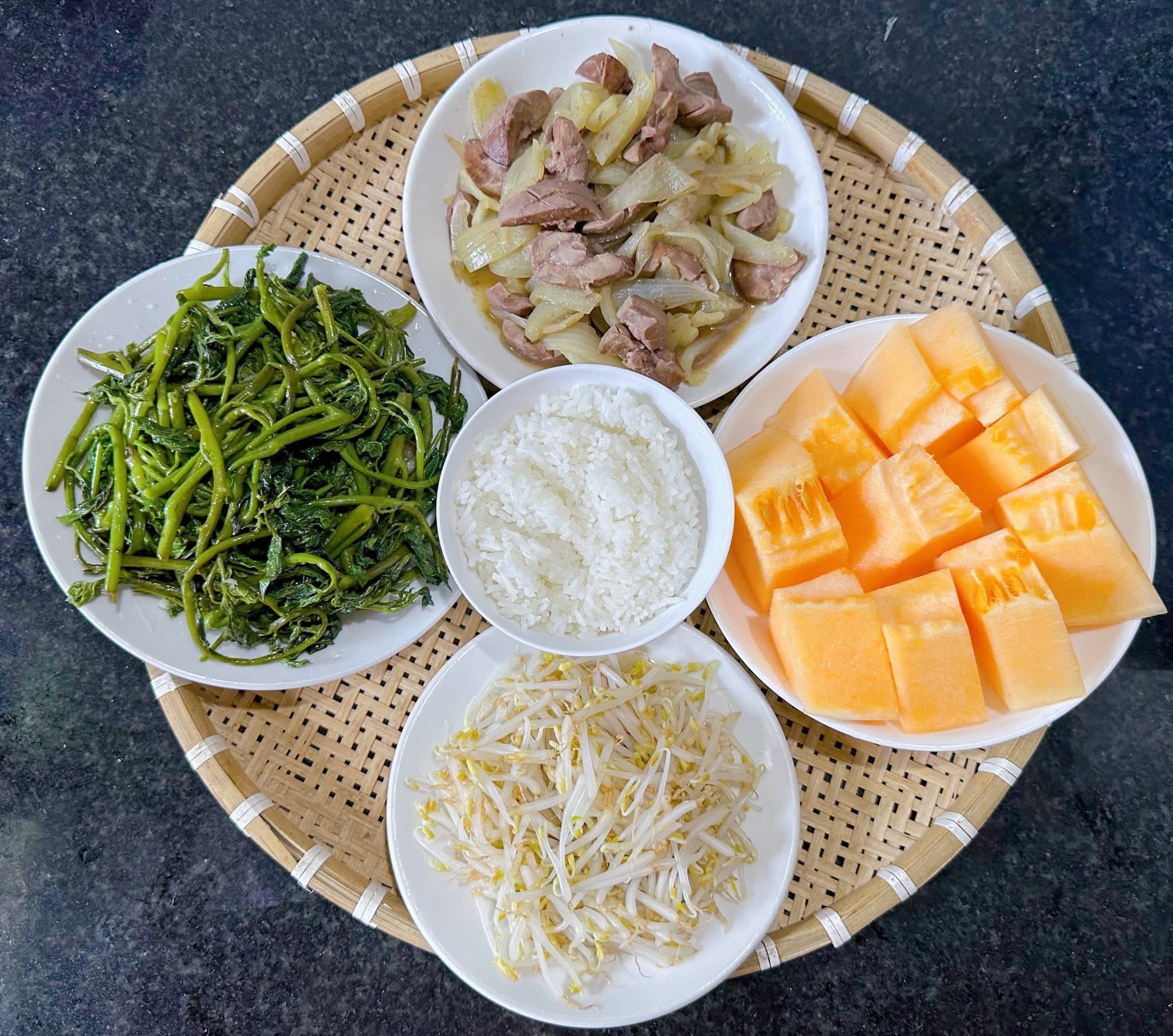 Cả tháng không cần nghĩ thực đơn, cơm nhà luôn ngon miệng và đủ chất - 27