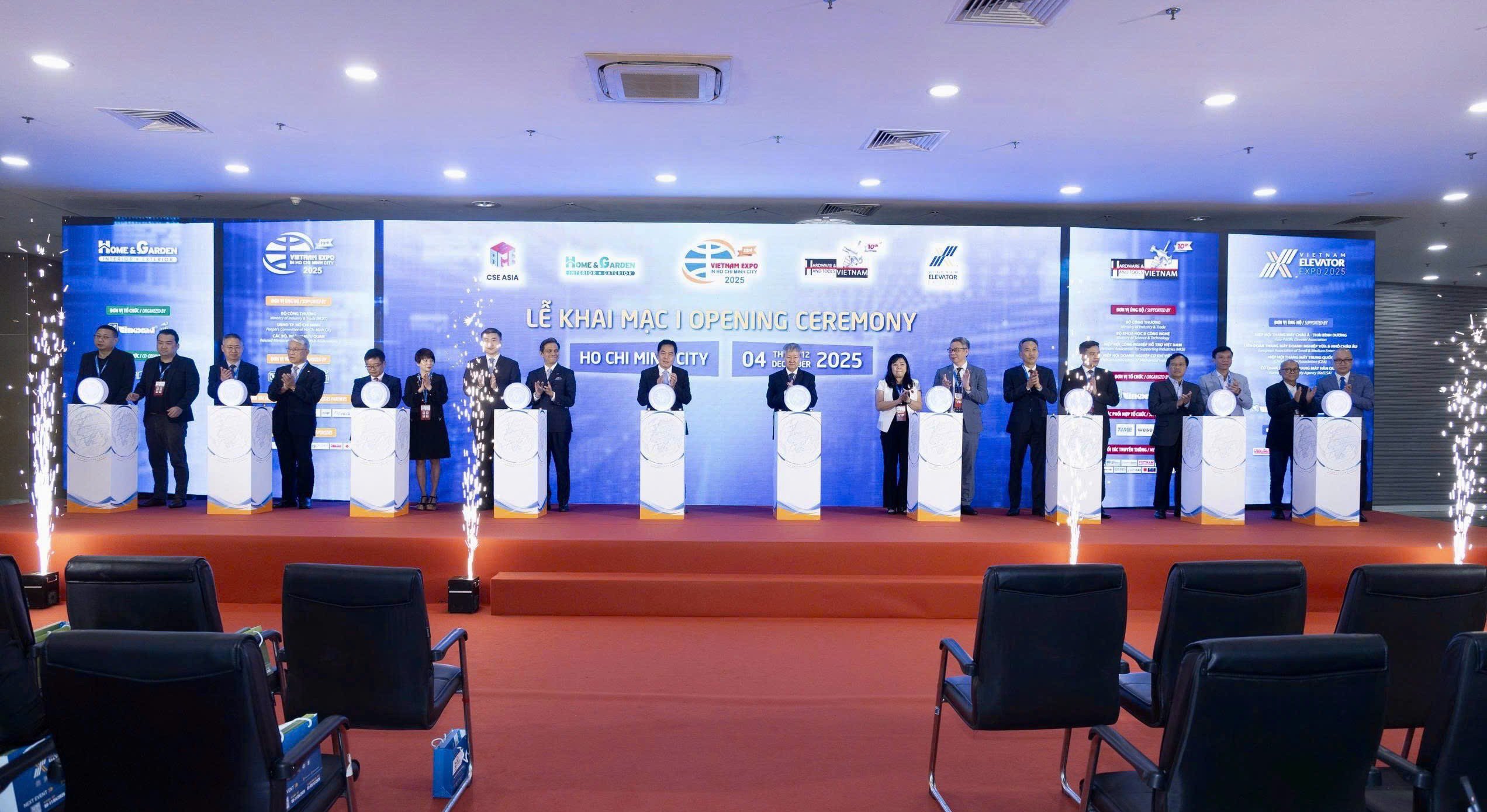 Uuviet Solutions đưa chuẩn mực phòng tắm Innoci hiện đại đến Vietnam Expo HCMC 2025 - 1