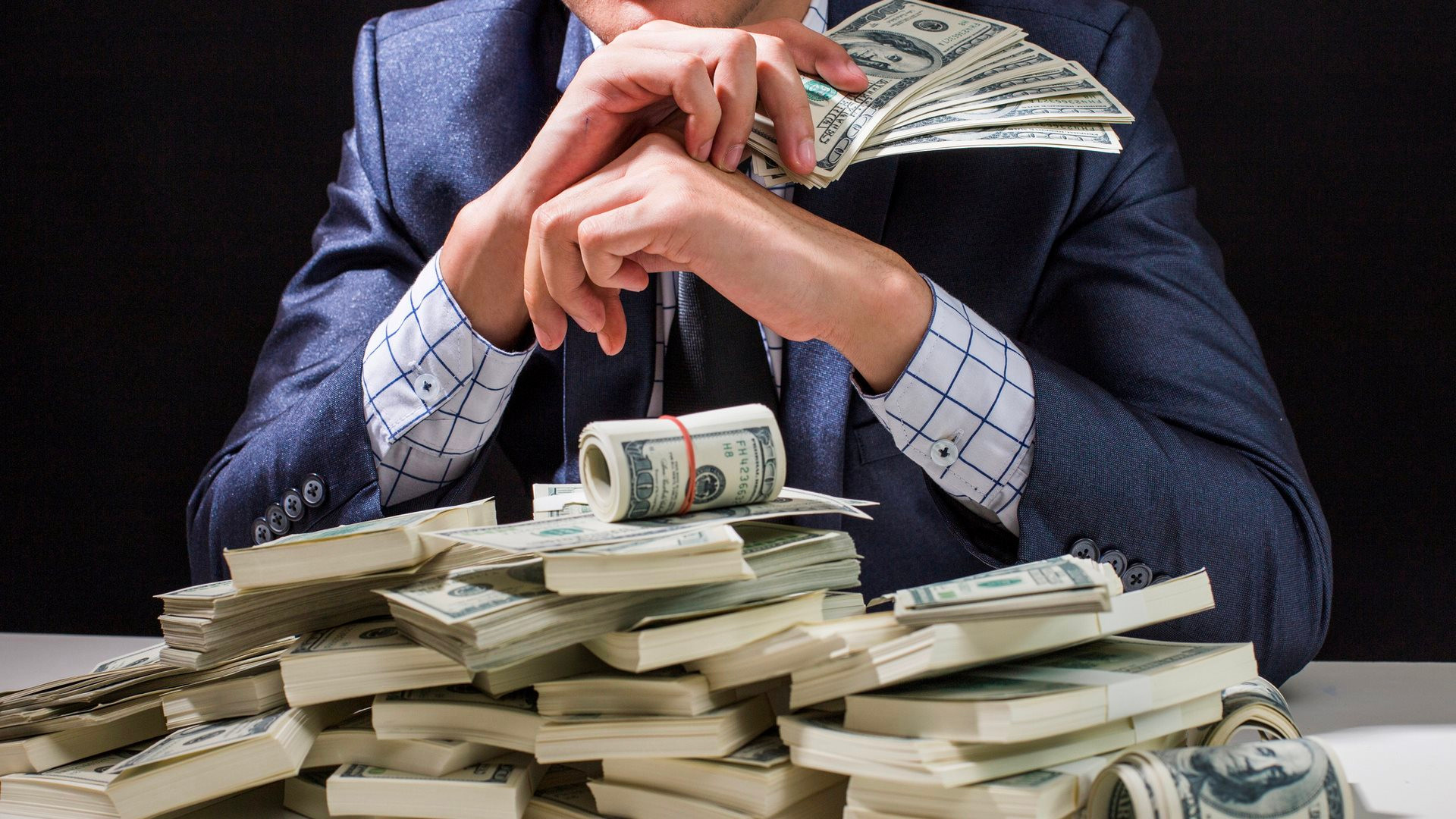 Người Mỹ giàu lên nhanh chóng mặt: Mỗi ngày có thêm hơn 1.000 triệu phú - 1