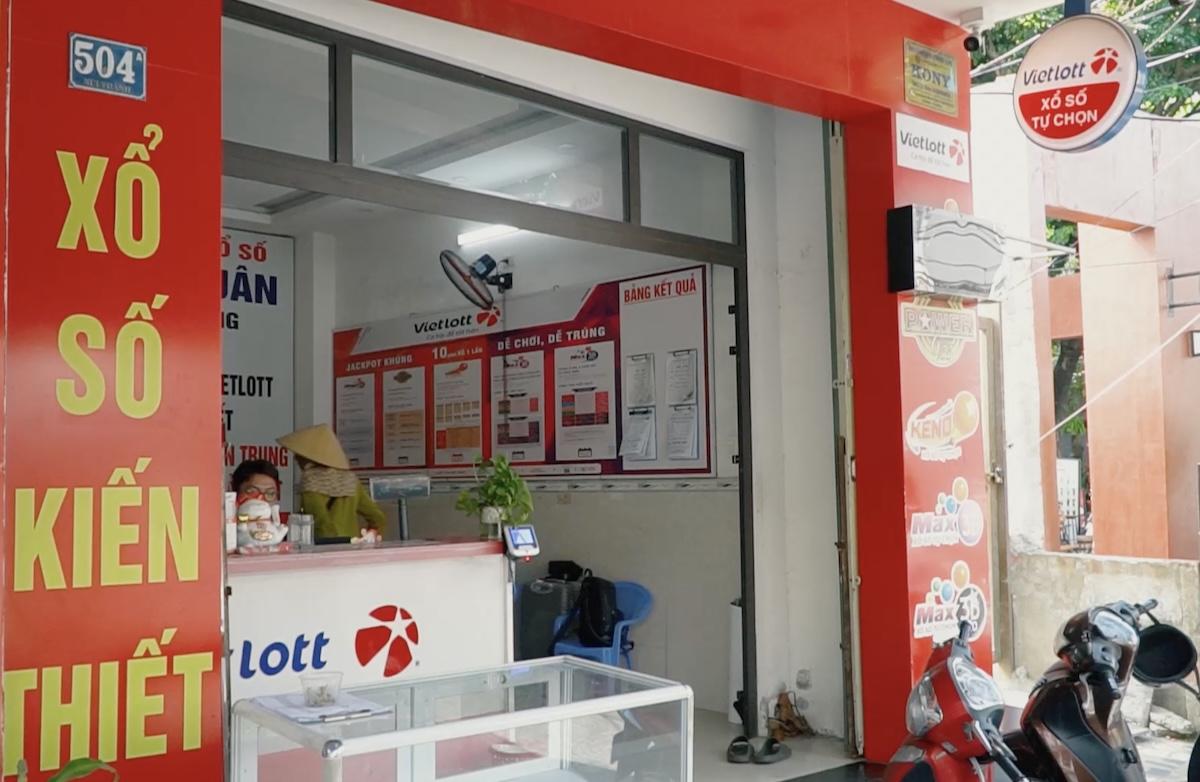 Đà Nẵng: U70 về hưu bán vé số Vietlott để… kết nối tình thân - 1