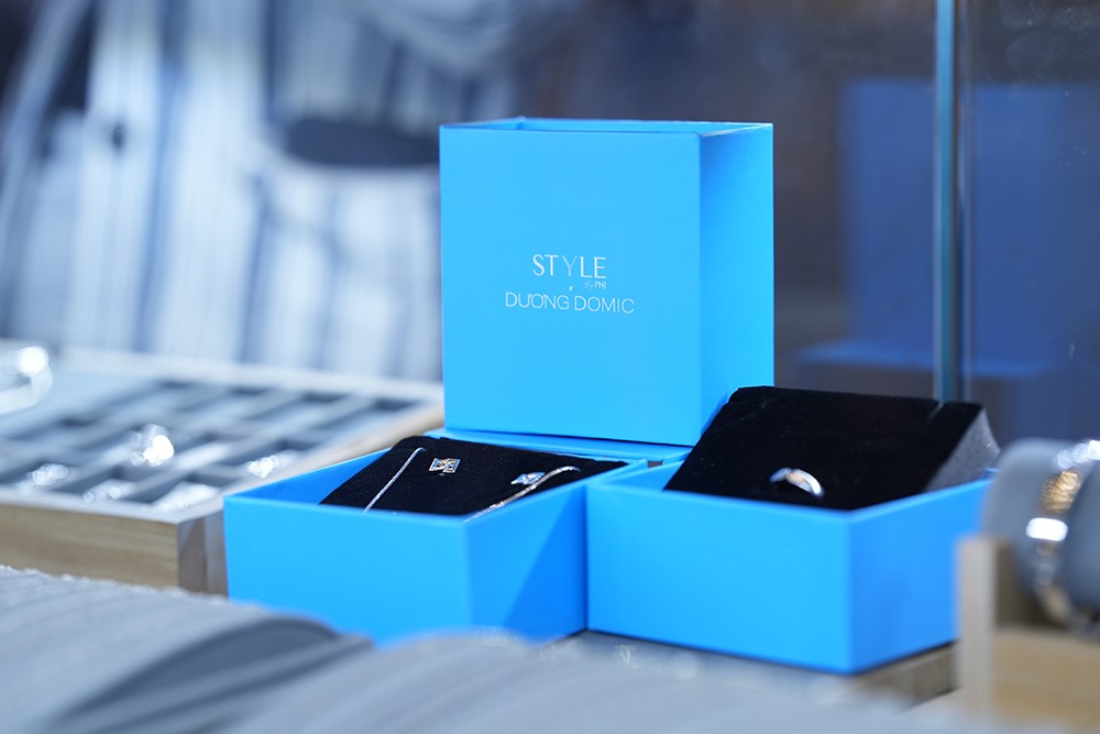 Dopamine chứng minh sức mạnh fandom: BST FOREVER sold-out trong ngày mở bán - 1