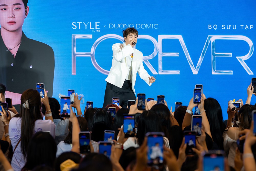 Dopamine chứng minh sức mạnh fandom: BST FOREVER sold-out trong ngày mở bán - 3
