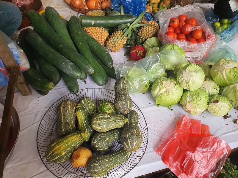 Loại quả đầu năm có giá chỉ 2.000 đồng/kg, giờ đắt hơn hoa quả nhập khẩu, bà nội trợ choáng váng - 2