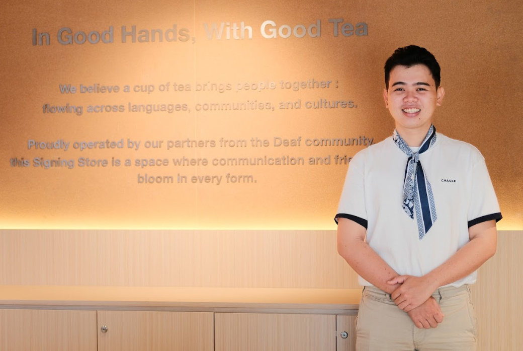 Cửa hàng Ngôn ngữ ký hiệu: Khi sự tĩnh lặng “pha” nên những niềm vui trọn vẹn - 1