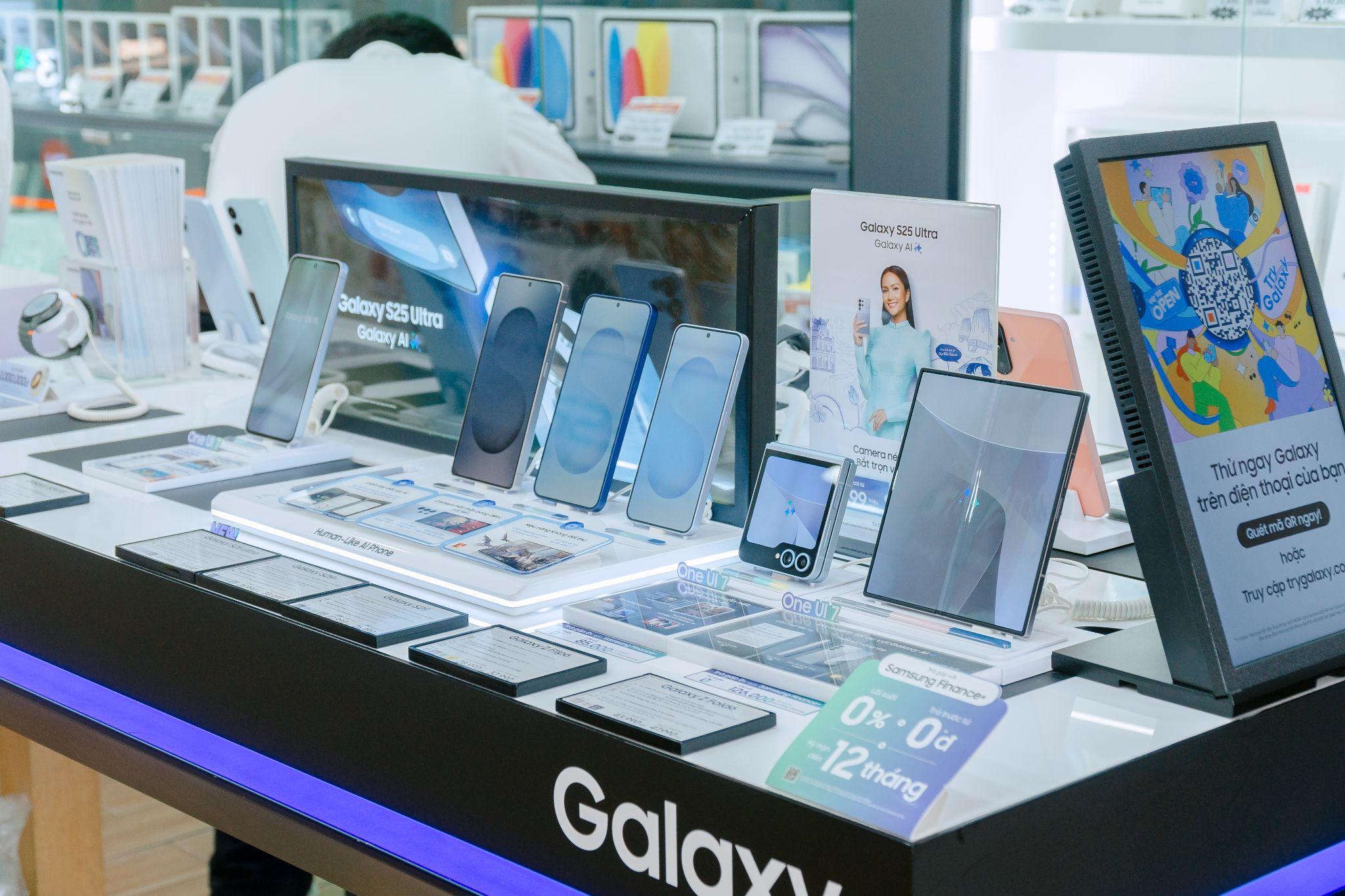 “Đại tiệc công nghệ” cuối năm: iPhone 17 Pro Max giảm sâu, phụ kiện chỉ từ 59.000 đồng - 4