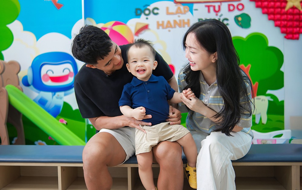 Gia đình cầu thủ Hà Đức Chinh chủ động phòng sốt xuất huyết Dengue theo cách “lạ mà quen” - 2