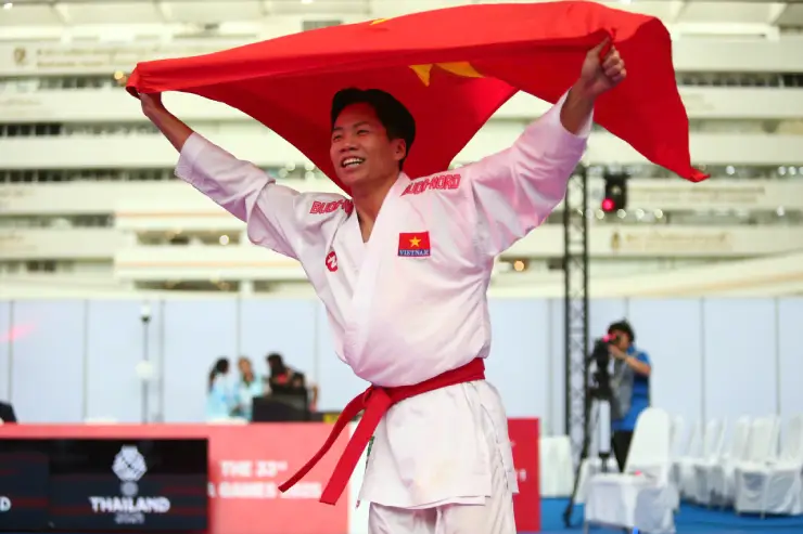 Võ sĩ Hà Nội đánh như máy 4 trận/ngày, "đè bẹp" VĐV chủ nhà giật HCV SEA Games - 1