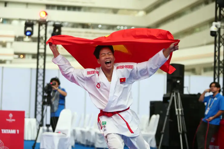 Võ sĩ Hà Nội đánh như máy 4 trận/ngày, "đè bẹp" VĐV chủ nhà giật HCV SEA Games - 4