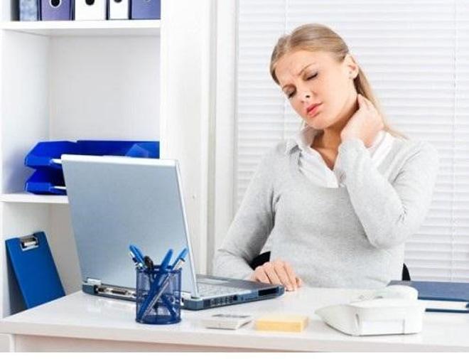 Thói quen ai cũng mắc phải khiến xương khớp “xuống cấp” không phanh - 3