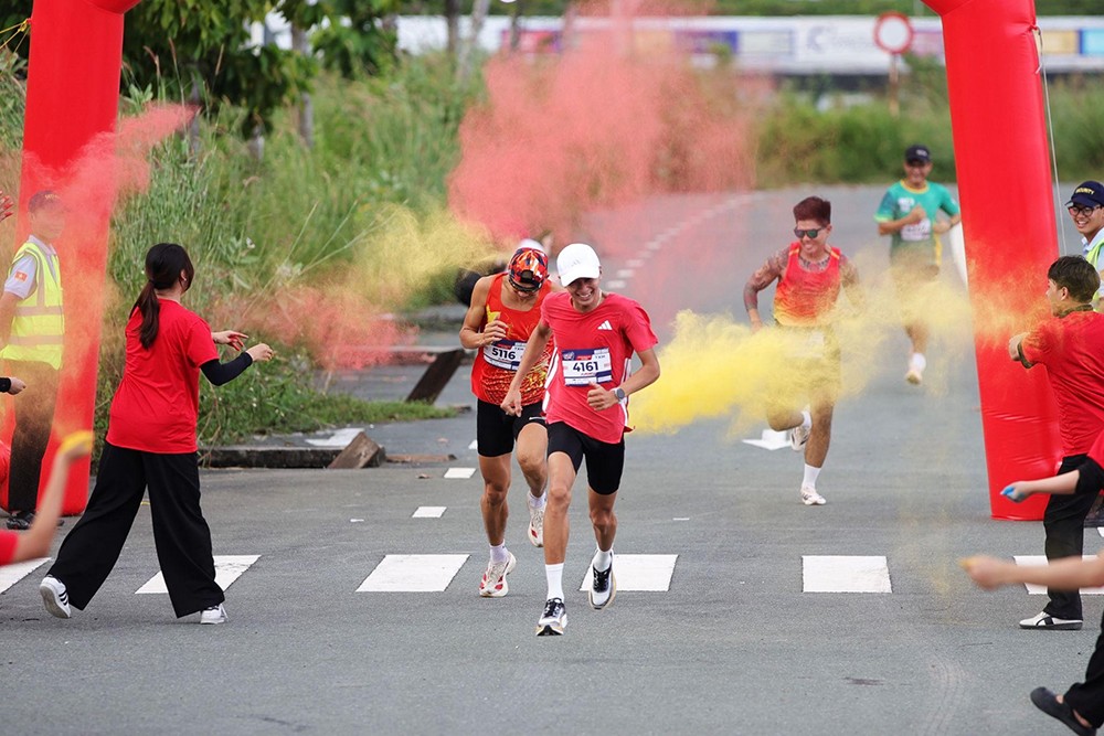 OMO cổ vũ tinh thần “ngại gì bẩn” của gia đình trẻ thông qua chuỗi hoạt động thể thao - 4