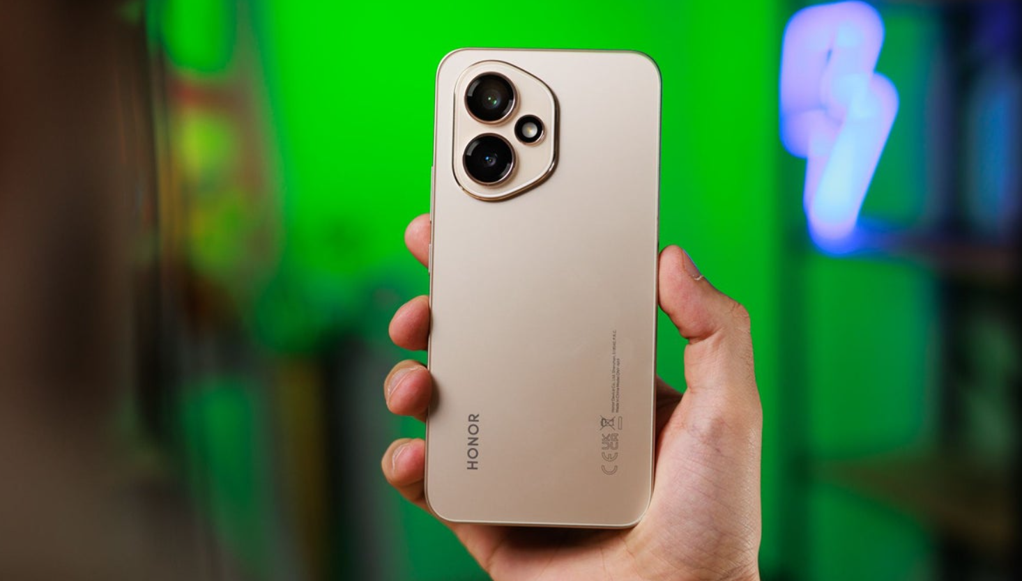 Top 5 smartphone tầm trung đáng mua nhất dịp cuối năm 2025 - 3