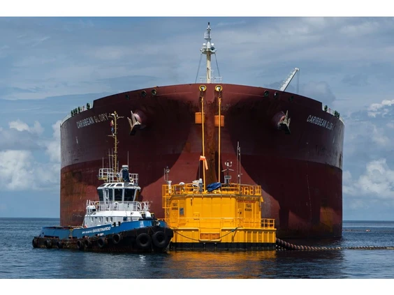 Giá dầu mỏ lao dốc về đáy hai tháng: Nỗi lo dư cung phủ bóng thị trường - 1