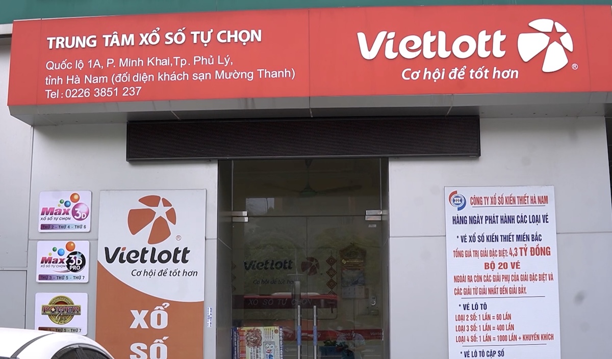 Điểm bán vé số Vietlott đắc địa ở Ninh Bình: “Khách coi đây như nơi thư giãn” - 1