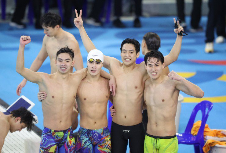 Bơi Việt Nam vẫn “như rồng như hổ”: Dàn trai đẹp “gồng gánh” 6 HCV SEA Games - 1