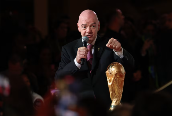 Cú giảm giá gây sốc của FIFA: Vé World Cup bất ngờ giảm sâu - 1