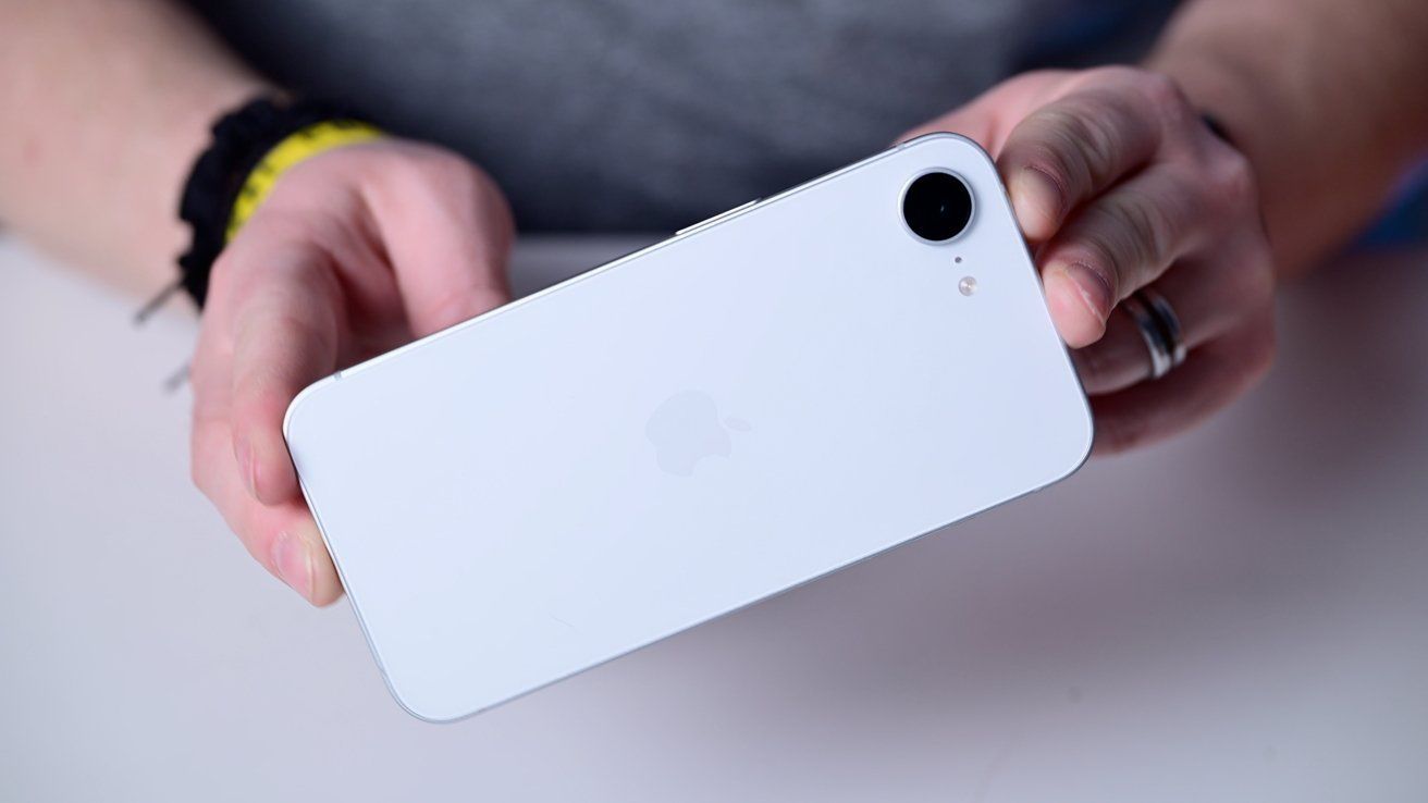 Apple sẽ công bố 7 iPhone mới mỗi năm? - 1