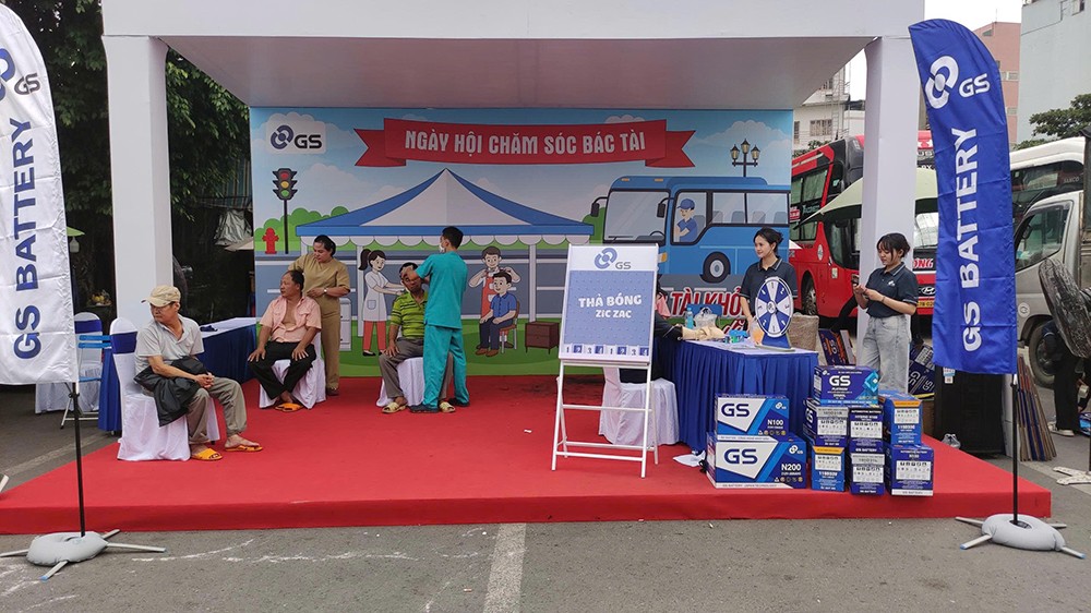 Hàng trăm bác tài được Ắc quy GS Việt Nam chăm sóc trong “Ngày hội chăm sóc bác tài” tại Bến xe Miền Đông (cũ) - 2