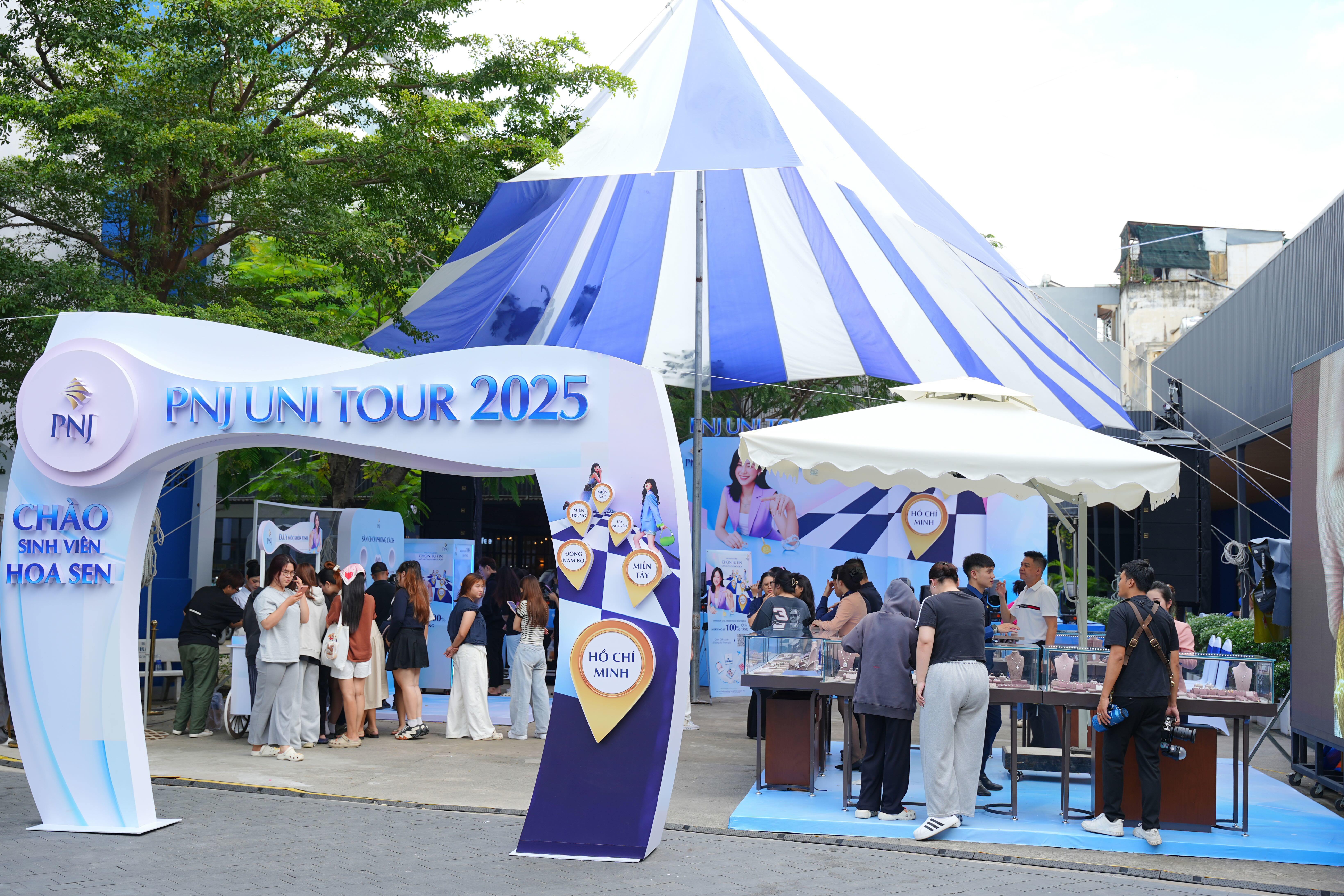 Dấu ấn PNJ Uni Tour 2025: Hơn 8.000 sinh viên đồng hành trên hành trình nâng tầm phong cách - 1
