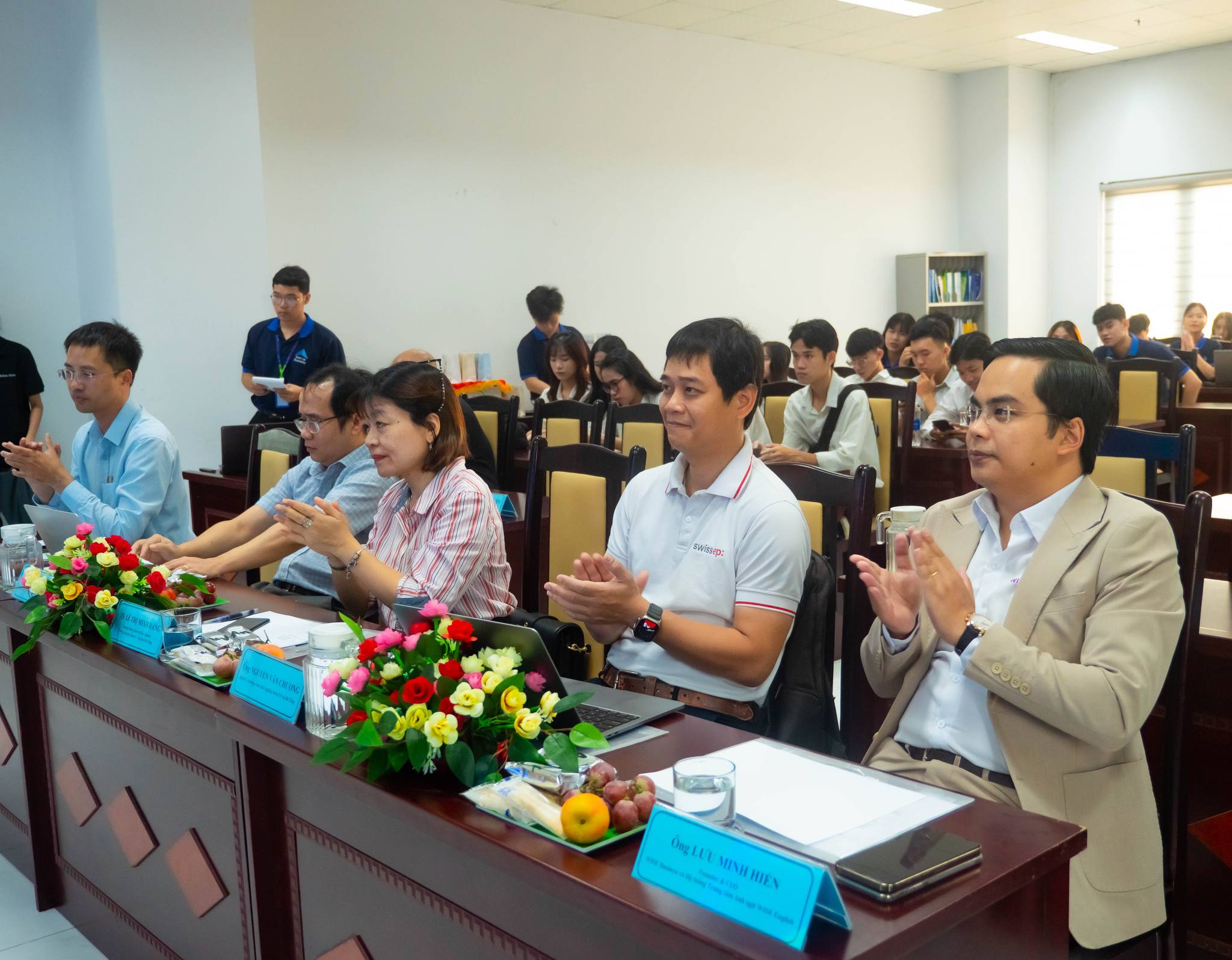 Lưu Minh Hiển từ Thủ khoa Đại học Manchester đến Nhà sáng lập mô hình đào tạo tiếng Anh toàn quốc - 4