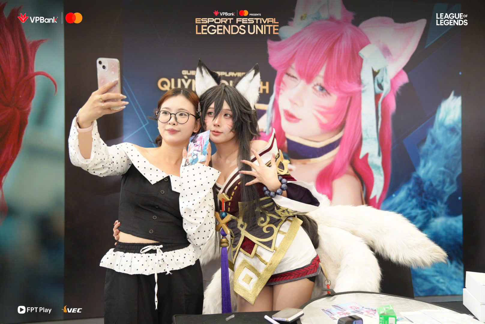 Trai xinh gái đẹp khuấy đảo sự kiện VPBank presents eSport Festival: Legends Unite - 7