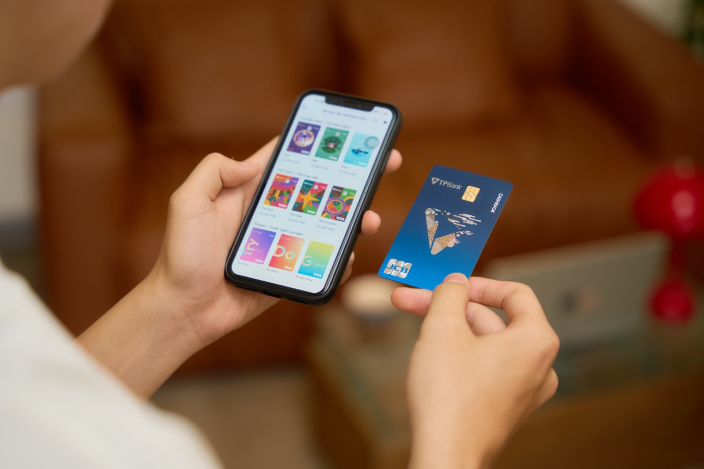 Tận hưởng trọn vẹn mùa lễ hội cuối năm với lựa chọn chi tiêu thông minh - 2