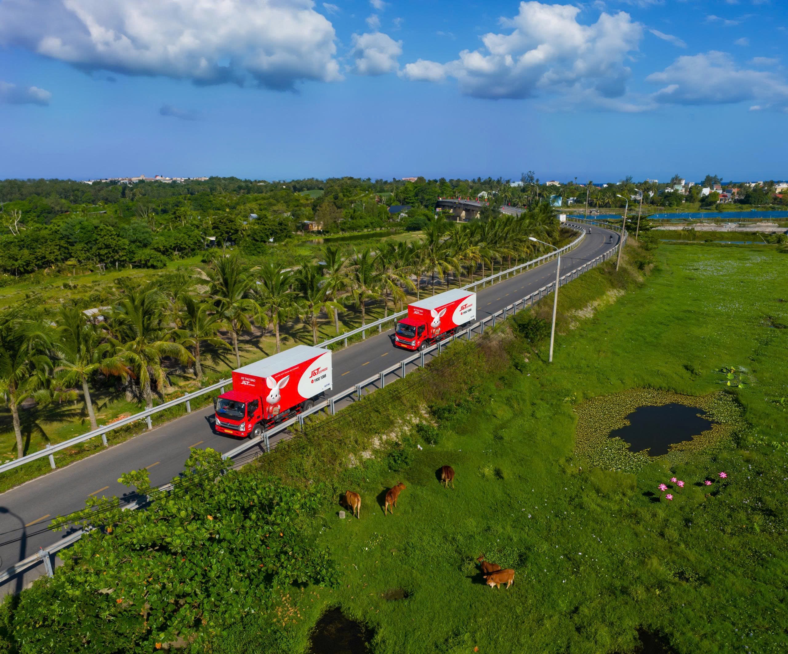 J&T Express nỗ lực kết nối buôn làng, mở lối phát triển nơi vùng biên viễn Chư Prông - 1