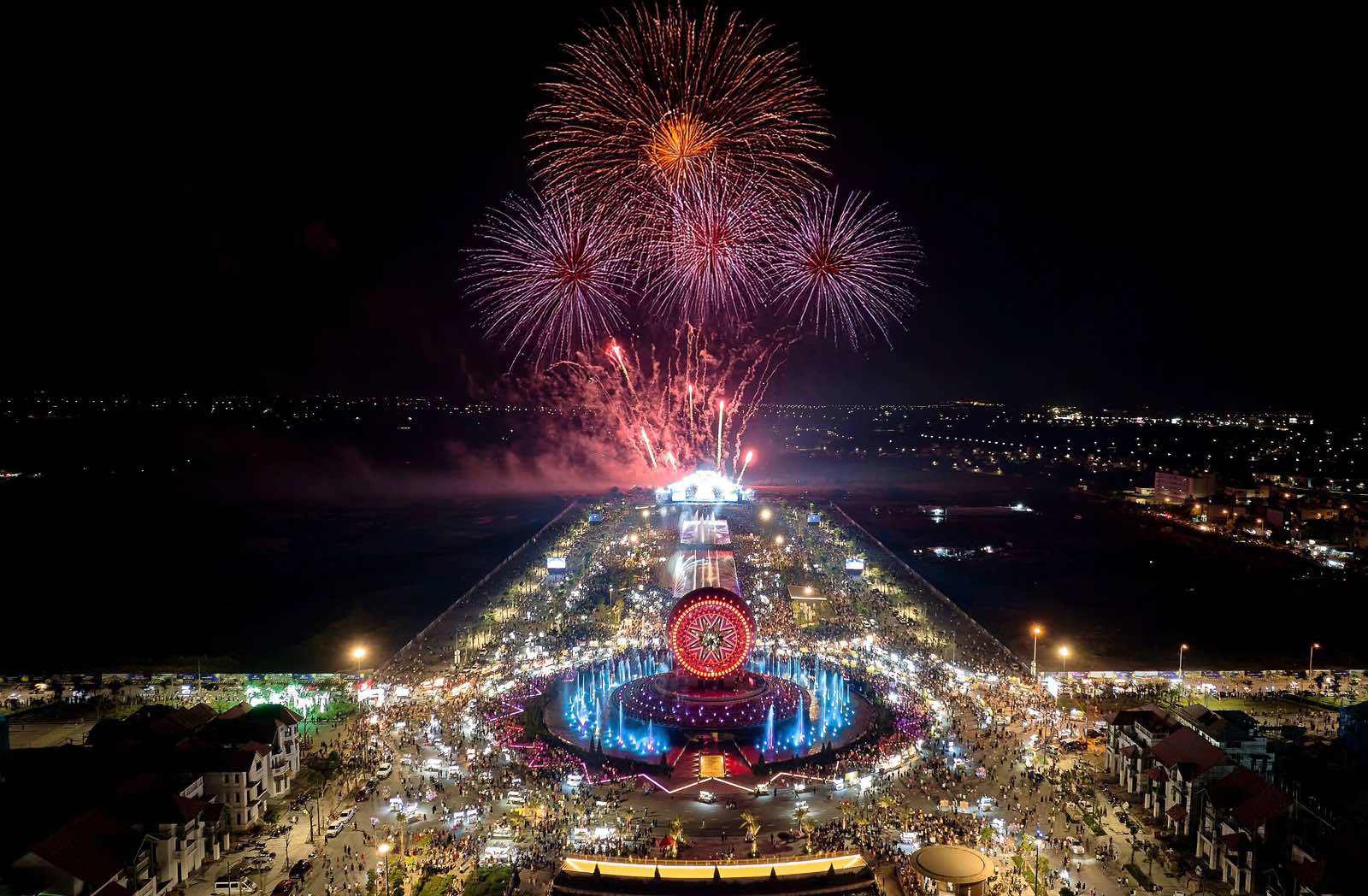 Các điểm đến ba miền hồ hởi chuẩn bị cho kỳ nghỉ Tết Dương lịch dài 4 ngày - 6