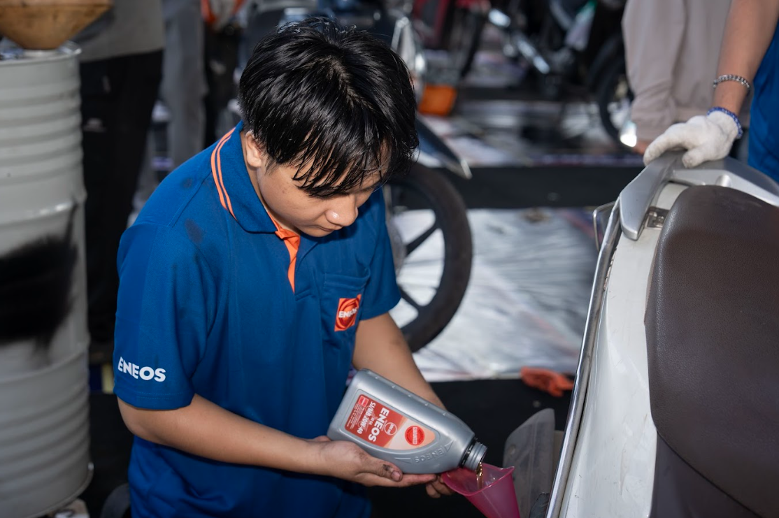 Thương hiệu dầu nhớt hàng đầu Nhật Bản - ENEOS Việt Nam thay nhớt miễn phí dịp cuối năm - 3