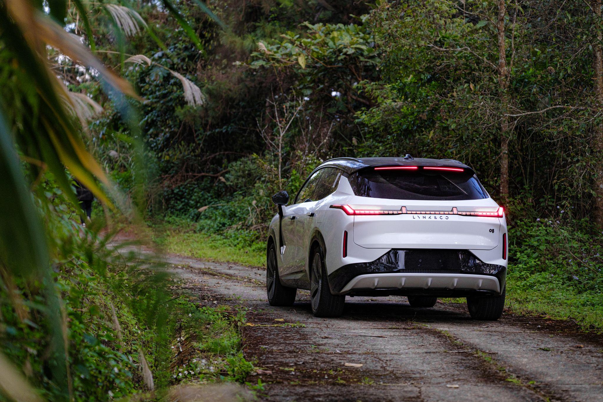 Lynk & Co 08 EM-P: "Tân binh" thiết lập kỷ nguyên mới tại Car Awards 2025 - 3