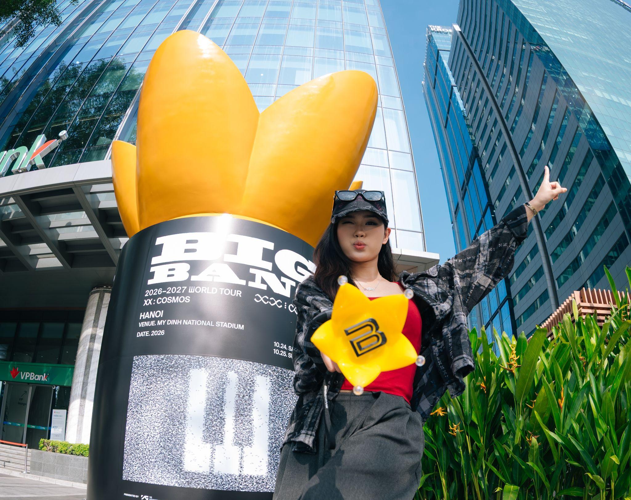 Một biểu tượng quen thuộc khiến trụ sở ngân hàng VPBank bỗng đông kín fan K-pop - 4
