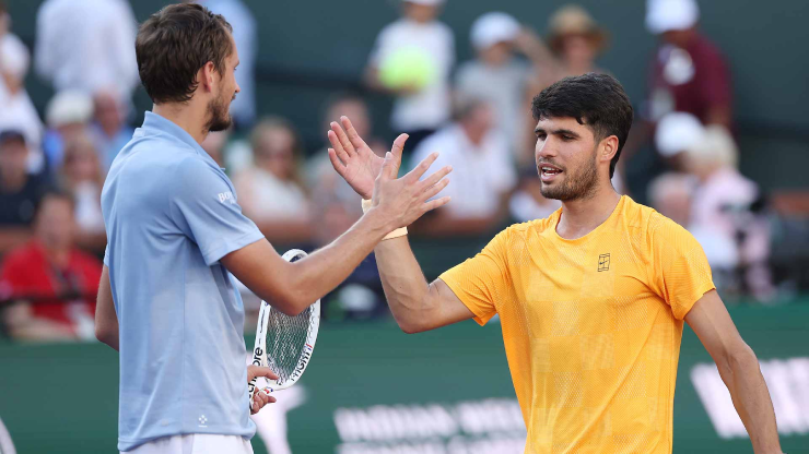 Djokovic vào nhánh "tử thần", Alcaraz chờ đấu Medvedev ở Thượng Hải Masters - 2