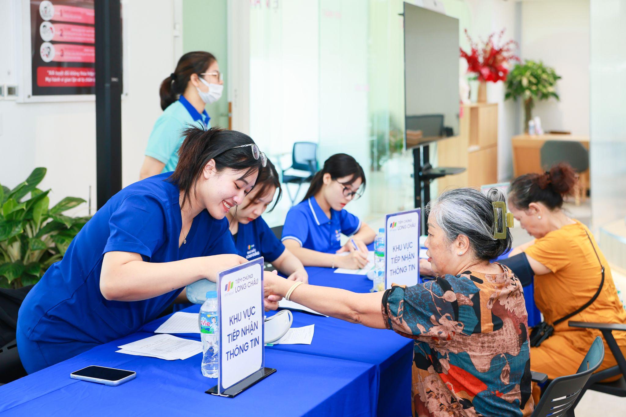 Better Choice Awards 2026: Long Châu tiếp tục khẳng định vị thế tiên phong trong chăm sóc sức khỏe cộng đồng - 3